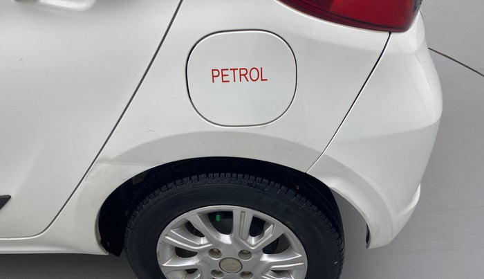 2018 Tata Tiago XZA PETROL, Petrol, Automatic, 67,341 km, Left quarter panel - Minor scratches