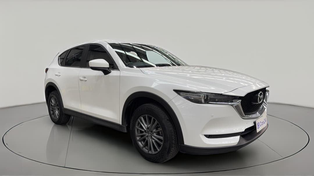 2018 Mazda CX-5 Touring (4x4), Automatic, 68355 km, Right Front Diagonal (45- Degree) View