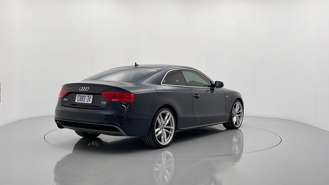 Right Back Diagonal (45- Degree) View