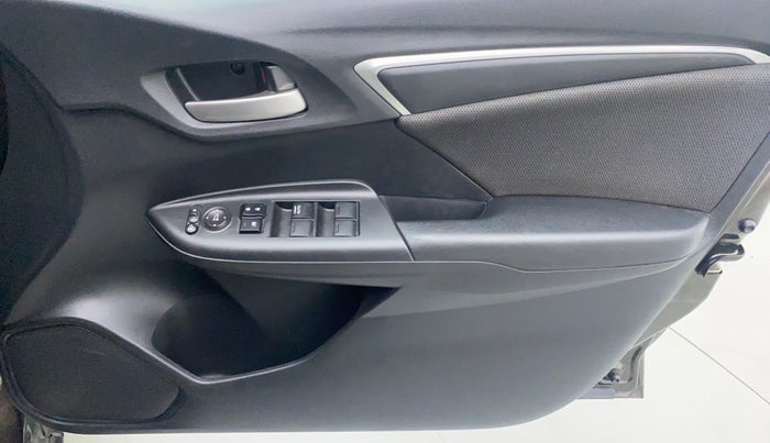 2021 Honda WR-V 1.5 i-DTEC VX MT, Diesel, Manual, 16,075 km, Driver Side Door Panels Control