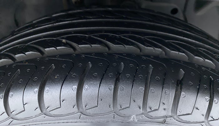 2017 Ford Ecosport 1.5TITANIUM TDCI, Diesel, Manual, 94,077 km, Right Front Tyre Tread