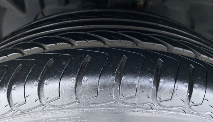 2017 Ford Ecosport 1.5TITANIUM TDCI, Diesel, Manual, 94,077 km, Left Front Tyre Tread