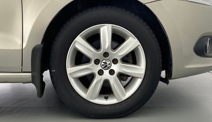 2012 Volkswagen Vento HIGHLINE DIESEL, Diesel, Manual, 54,121 km, Right Front Wheel