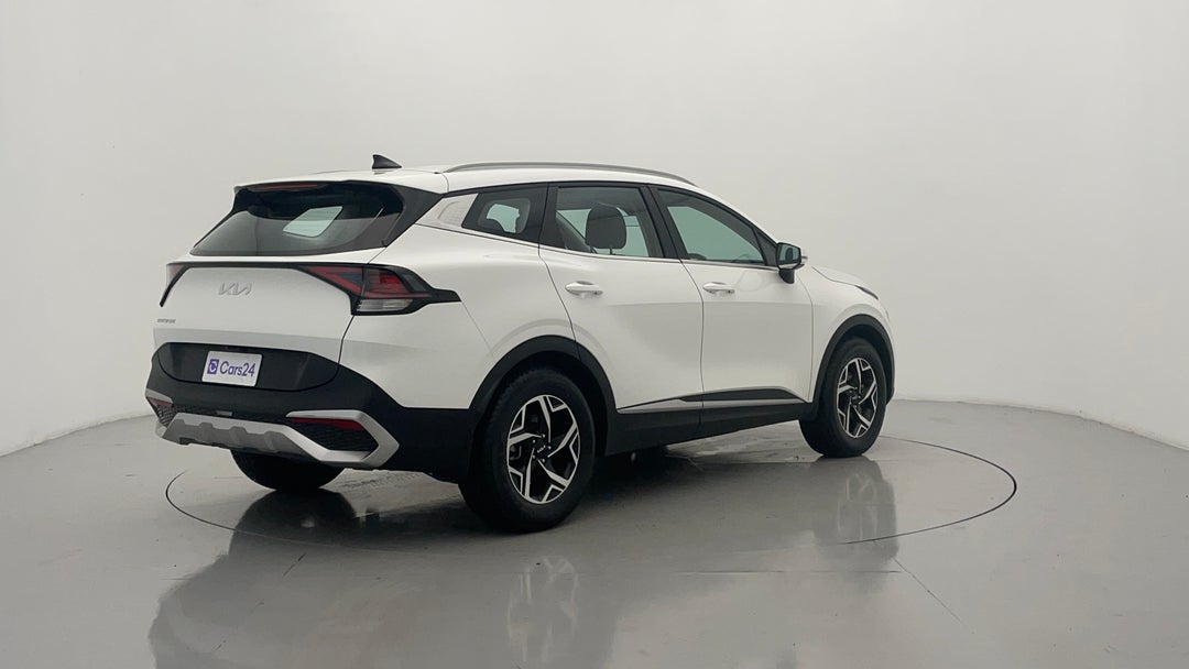 Right Back Diagonal (45- Degree) View