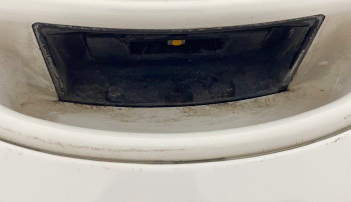 2014 Hyundai Grand i10 ASTA AT 1.2 KAPPA VTVT, Petrol, Automatic, 33,131 km, Dicky (Boot door) - Handle has minor damage