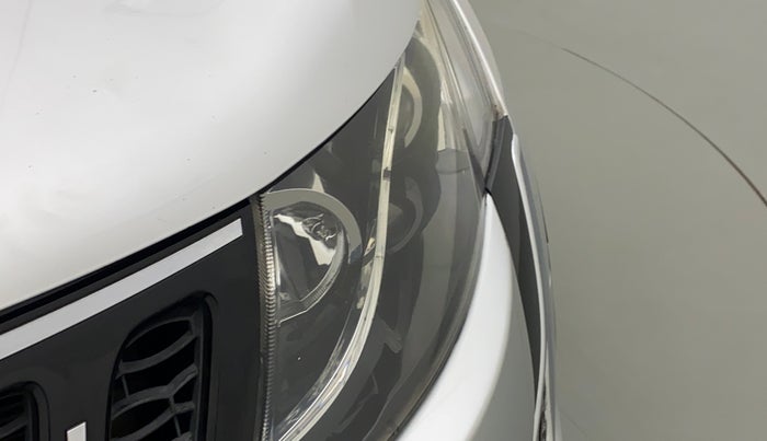 2016 Mahindra XUV500 W10 AT, Diesel, Automatic, 49,894 km, Left headlight - Faded