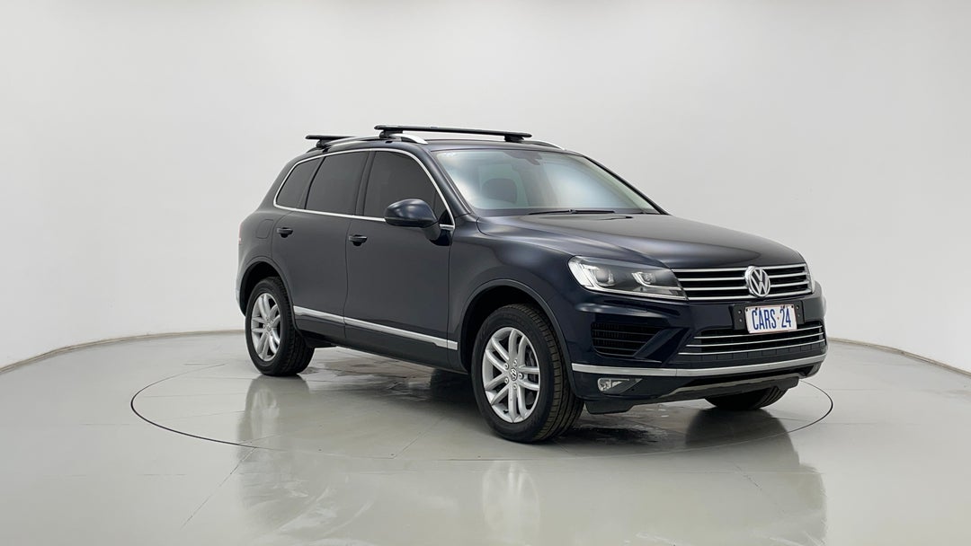 Right Front Diagonal (45- Degree) View