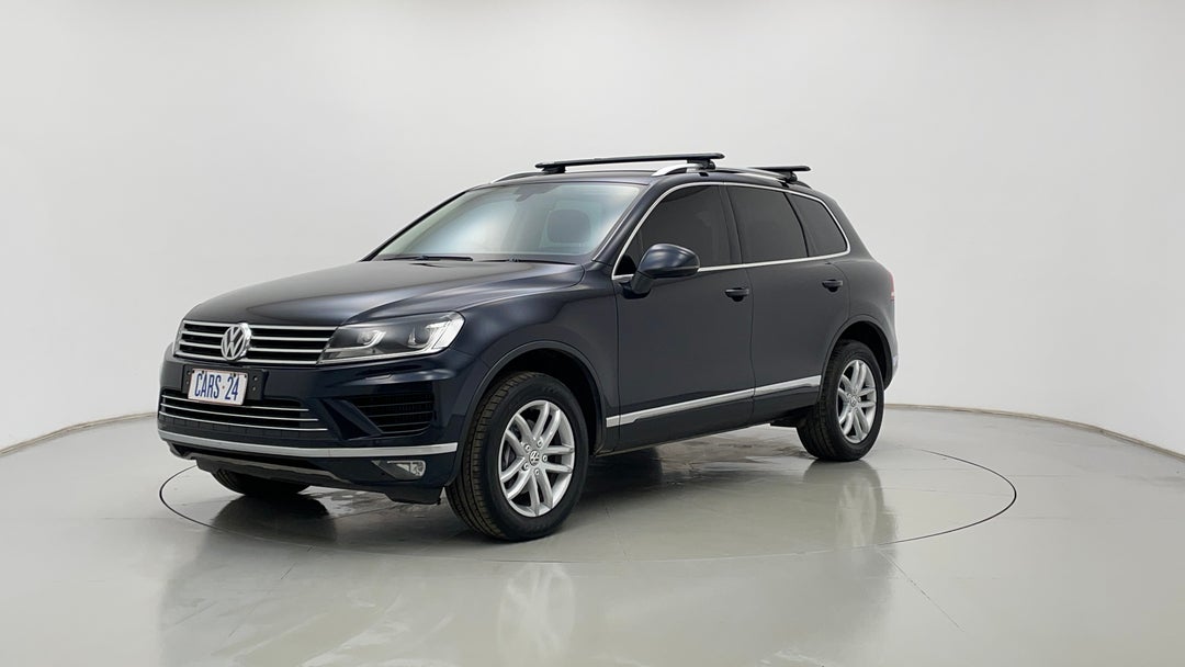 Left Front Diagonal (45- Degree) View