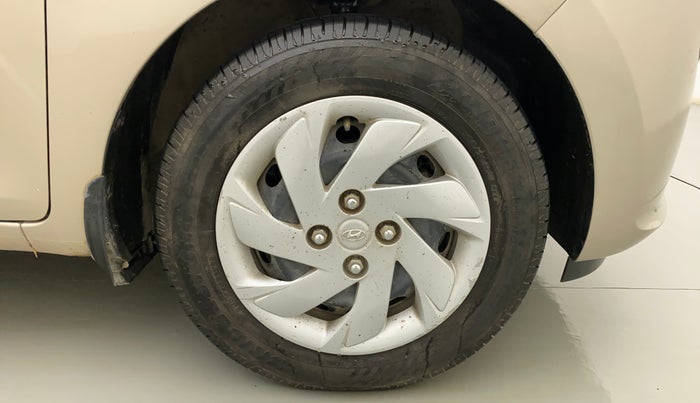 2019 Hyundai NEW SANTRO SPORTZ CNG, CNG, Manual, 89,405 km, Right Front Wheel