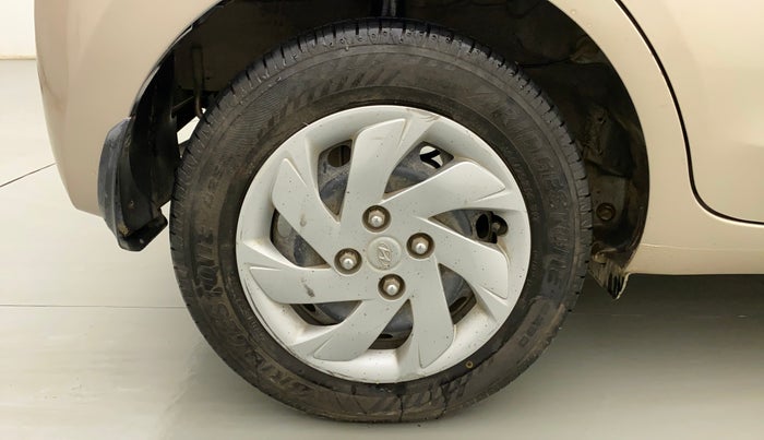 2019 Hyundai NEW SANTRO SPORTZ CNG, CNG, Manual, 89,405 km, Right Rear Wheel