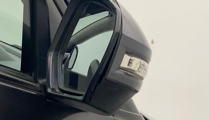 2018 Maruti Vitara Brezza ZDI PLUS AMT, Diesel, Automatic, 73,791 km, Right rear-view mirror - Cover has minor damage