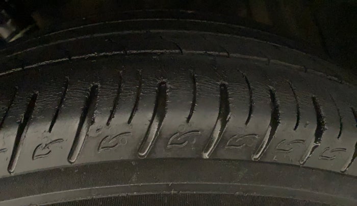 2018 Maruti Vitara Brezza ZDI PLUS AMT, Diesel, Automatic, 73,791 km, Left Rear Tyre Tread