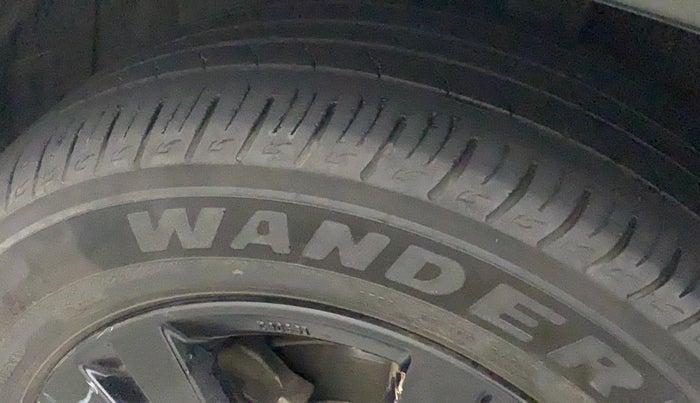2018 Maruti Vitara Brezza ZDI PLUS AMT, Diesel, Automatic, 73,791 km, Left front tyre - Minor crack