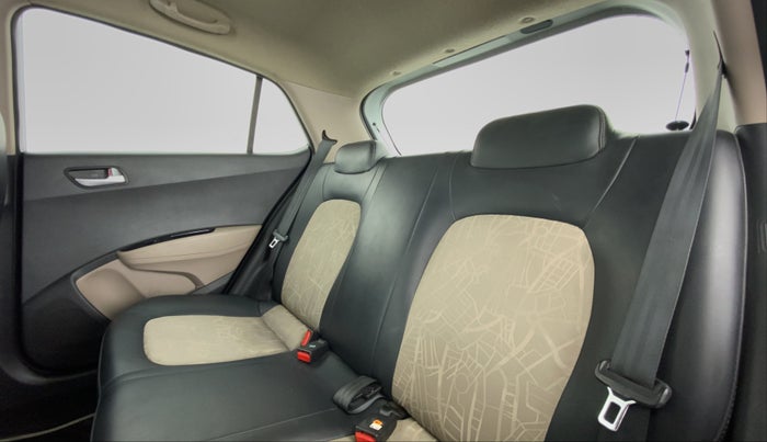 2017 Hyundai Grand i10 SPORTZ 1.2 KAPPA VTVT, Petrol, Manual, 70,951 km, Right Side Rear Door Cabin