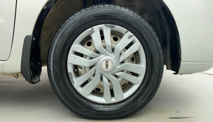 2011 Maruti Wagon R 1.0 LXI, Petrol, Manual, 63,467 km, Right Front Tyre