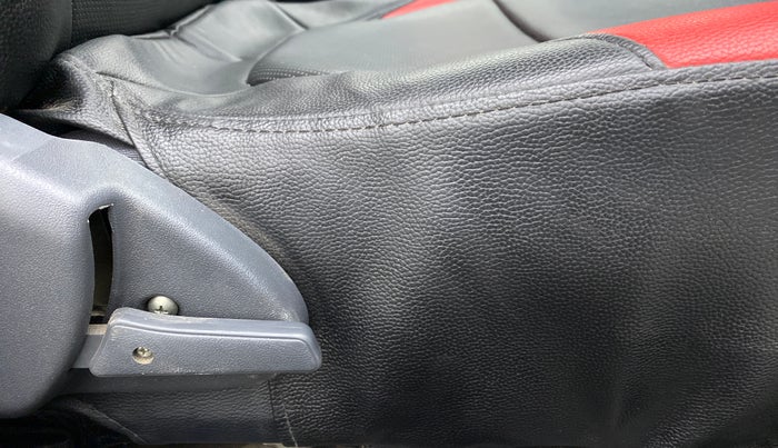 2017 Maruti Alto 800 LXI, Petrol, Manual, 29,145 km, Driver Side Adjustment Panel