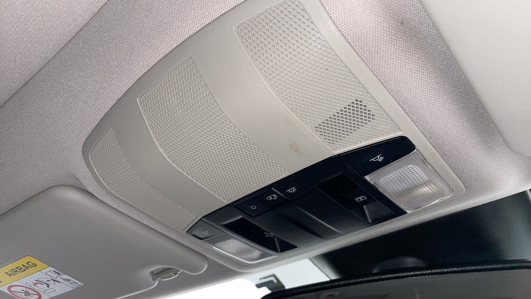 On-Roof Controls/Sunglass holder