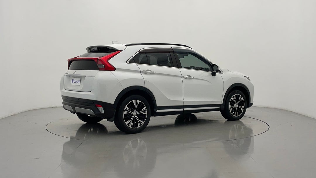 Right Back Diagonal (45- Degree) View