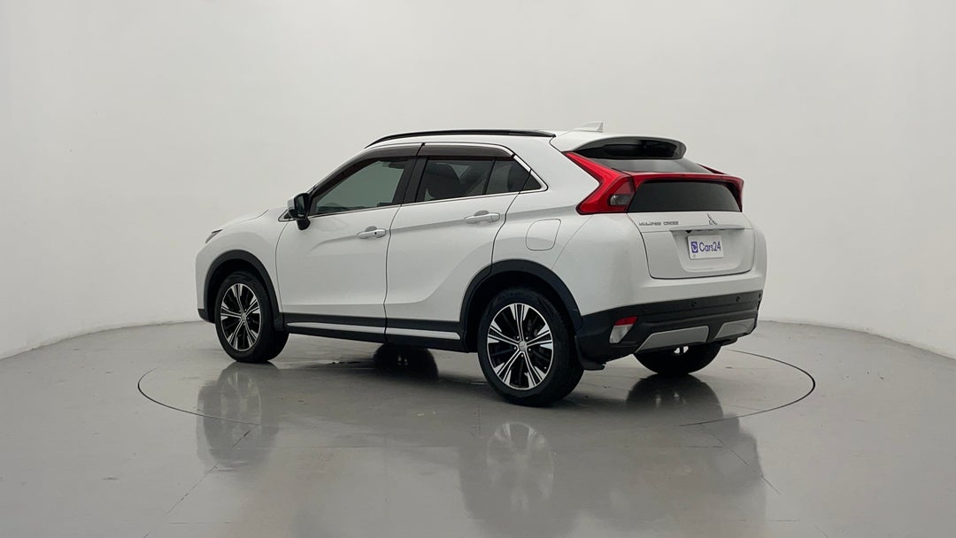 Left Back Diagonal (45- Degree) View