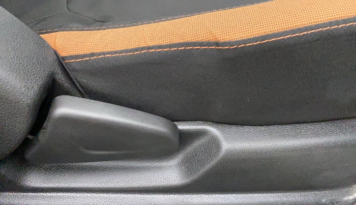 2017 Renault Kwid CLIMBER 1.0 AMT, Petrol, Automatic, 33,423 km, Driver Side Adjustment Panel
