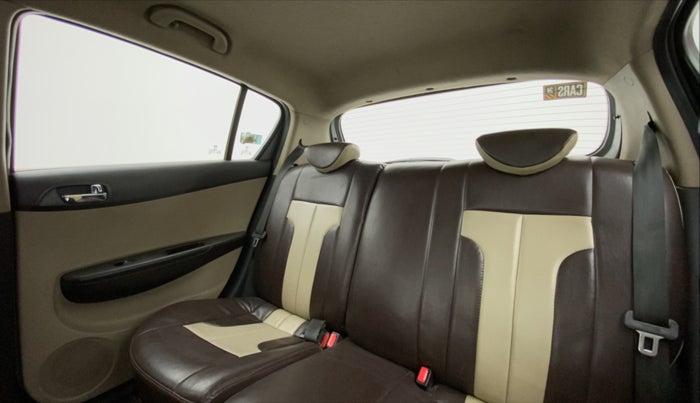 2012 Hyundai i20 ASTA 1.2, Petrol, Manual, 80,996 km, Right Side Rear Door Cabin