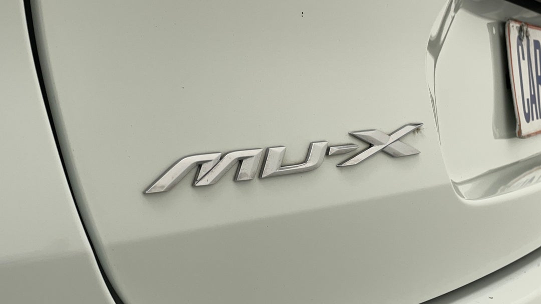 Badge (Boot Left Side)