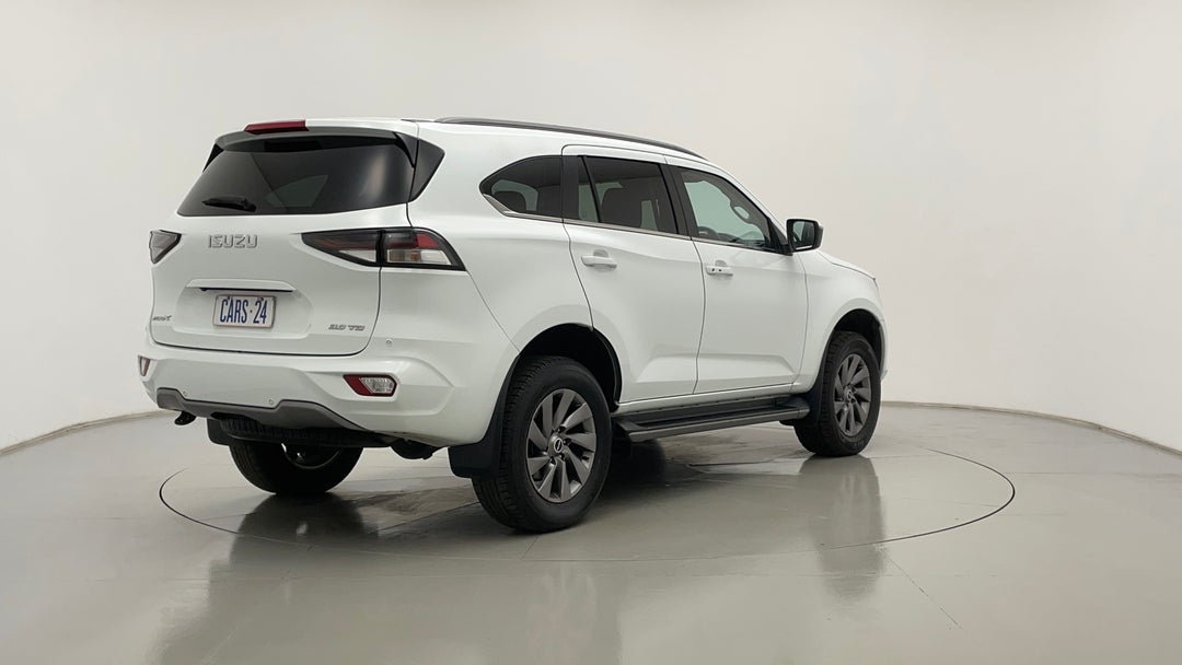 Right Back Diagonal (45- Degree) View