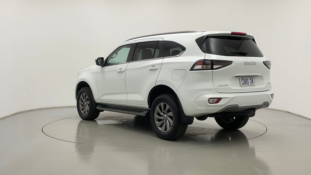 Left Back Diagonal (45- Degree) View