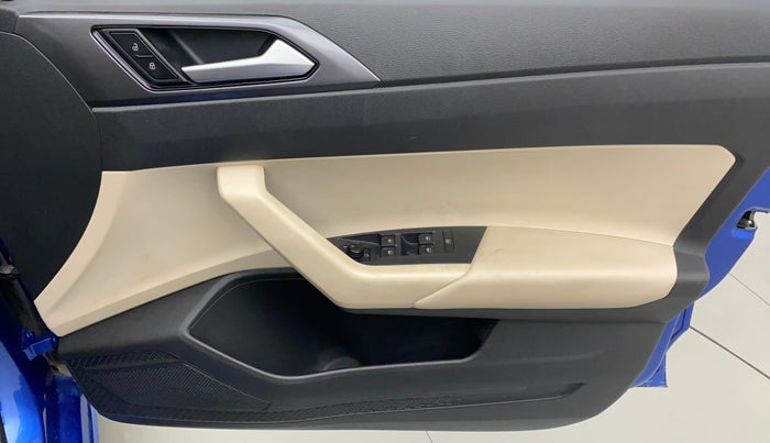 2022 Volkswagen VIRTUS GT PLUS TSI 1.5 EVO DSG, Petrol, Automatic, 11,321 km, Driver Side Door Panels Control