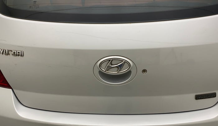 2011 Hyundai i20 MAGNA (O) 1.2, Petrol, Manual, 32,646 km, Dicky (Boot door) - Minor scratches