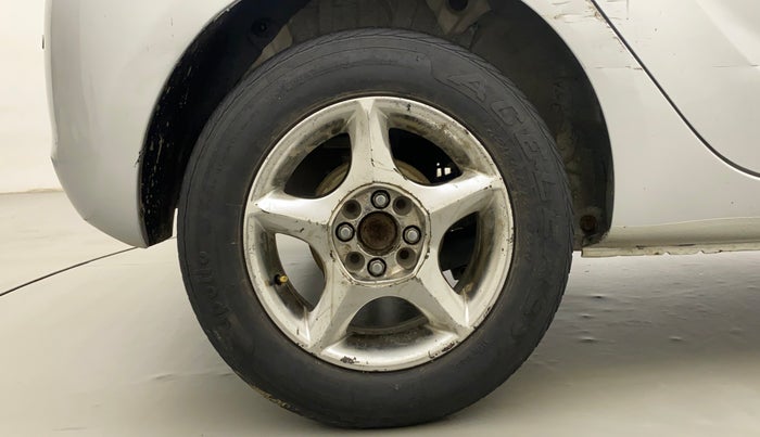 2011 Hyundai i20 MAGNA (O) 1.2, Petrol, Manual, 32,646 km, Right Rear Wheel
