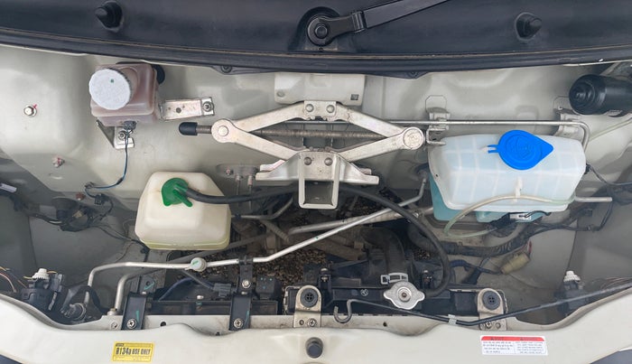 2019 Maruti Eeco 5 STR WITH AC PLUSHTR, Petrol, Manual, 26,880 km, Engine Bonet View