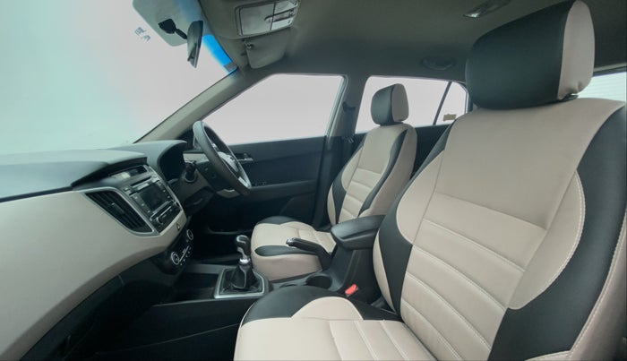 2017 Hyundai Creta 1.6 SX CRDI, Diesel, Manual, 1,23,087 km, Right Side Front Door Cabin View