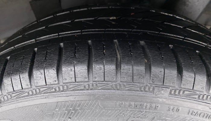 2016 Hyundai Grand i10 SPORTZ 1.2 KAPPA VTVT, Petrol, Manual, 54,008 km, Left Rear Tyre Tread