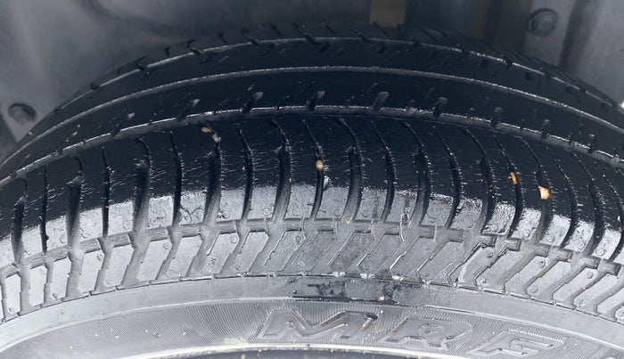 2017 Maruti Swift Dzire VDI BS IV, Diesel, Manual, 53,289 km, Left Rear Tyre Tread