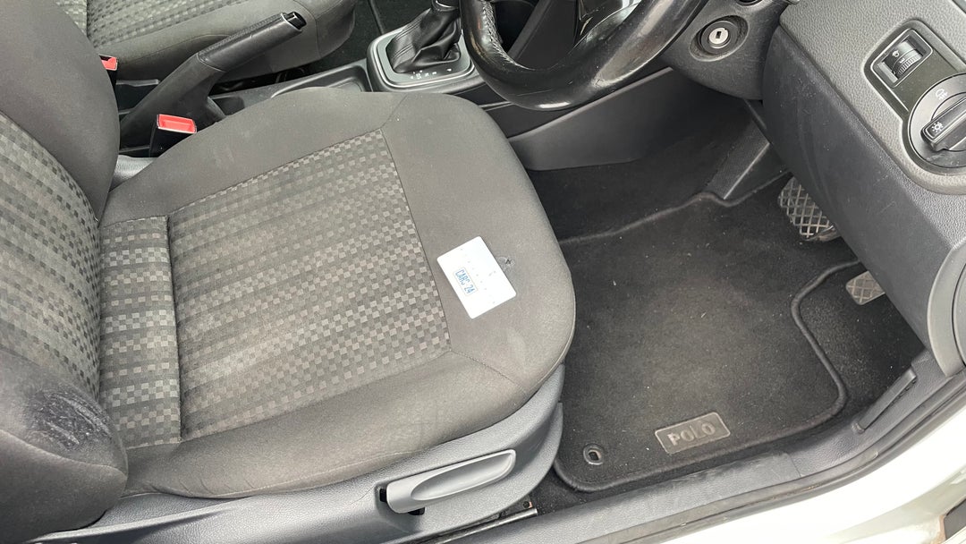 2017 Volkswagen Polo Urban (66tsi), Automatic, 104429 km, Seats Front RHS Scratch