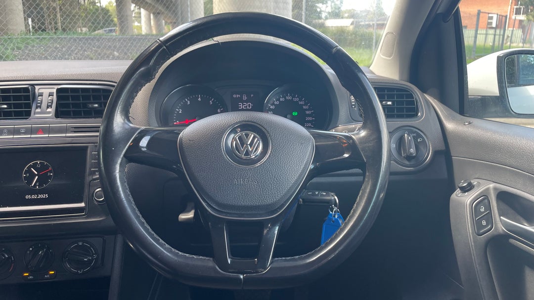 2017 Volkswagen Polo Urban (66tsi), Automatic, 104429 km, Steering Wheel Close-up