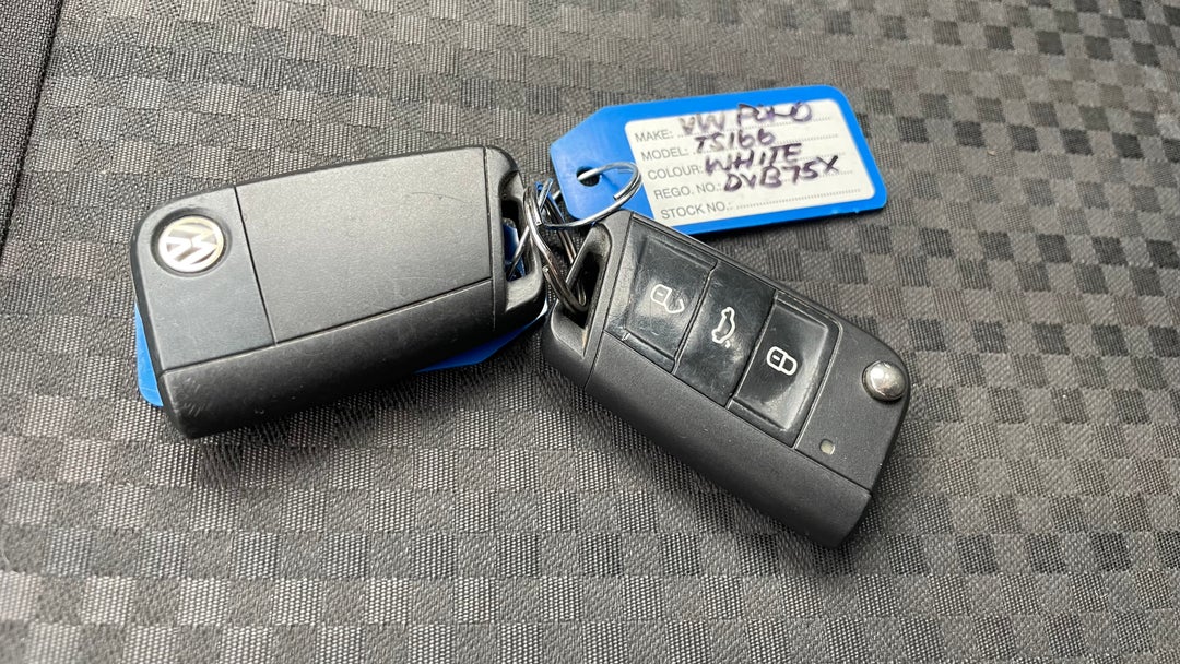 2017 Volkswagen Polo Urban (66tsi), Automatic, 104429 km, Key Close-up