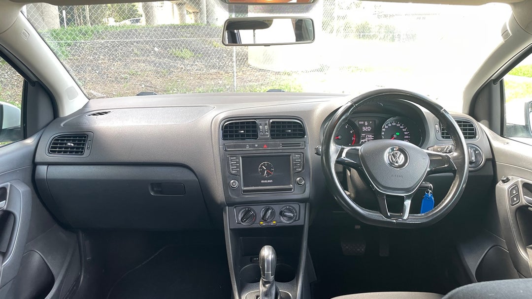 2017 Volkswagen Polo Urban (66tsi), Automatic, 104429 km, Dashboard View