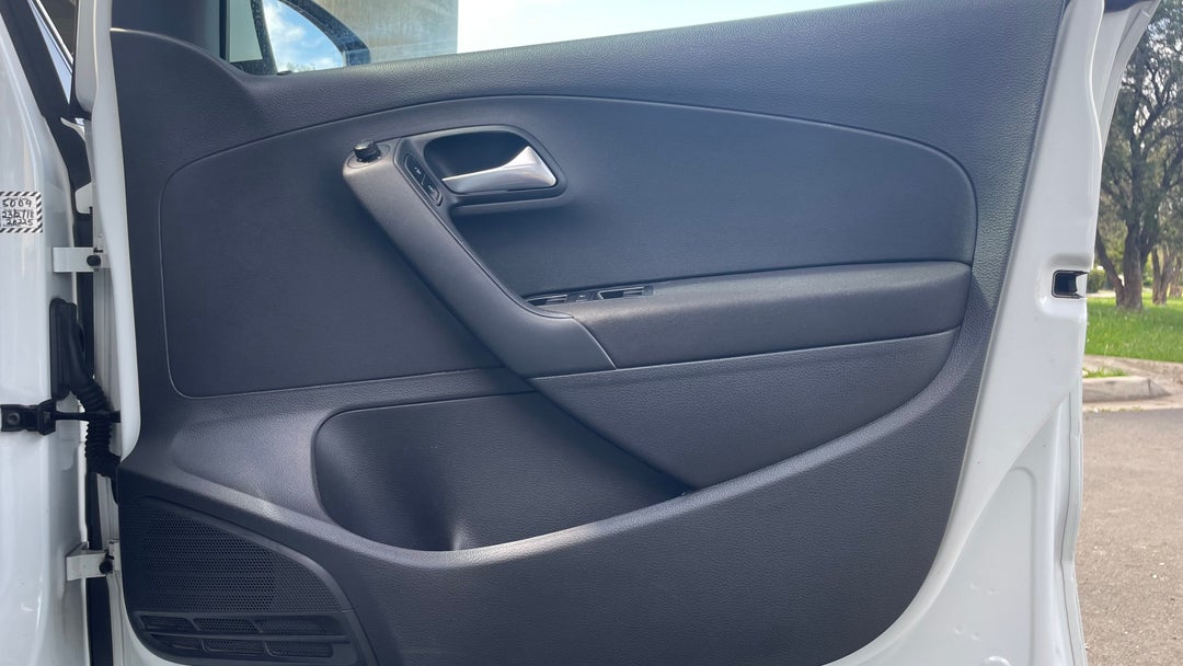 2017 Volkswagen Polo Urban (66tsi), Automatic, 104429 km, Speaker View