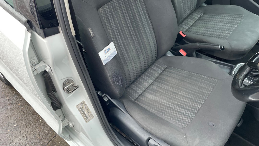 2017 Volkswagen Polo Urban (66tsi), Automatic, 104429 km, Seats Front RHS Scratch