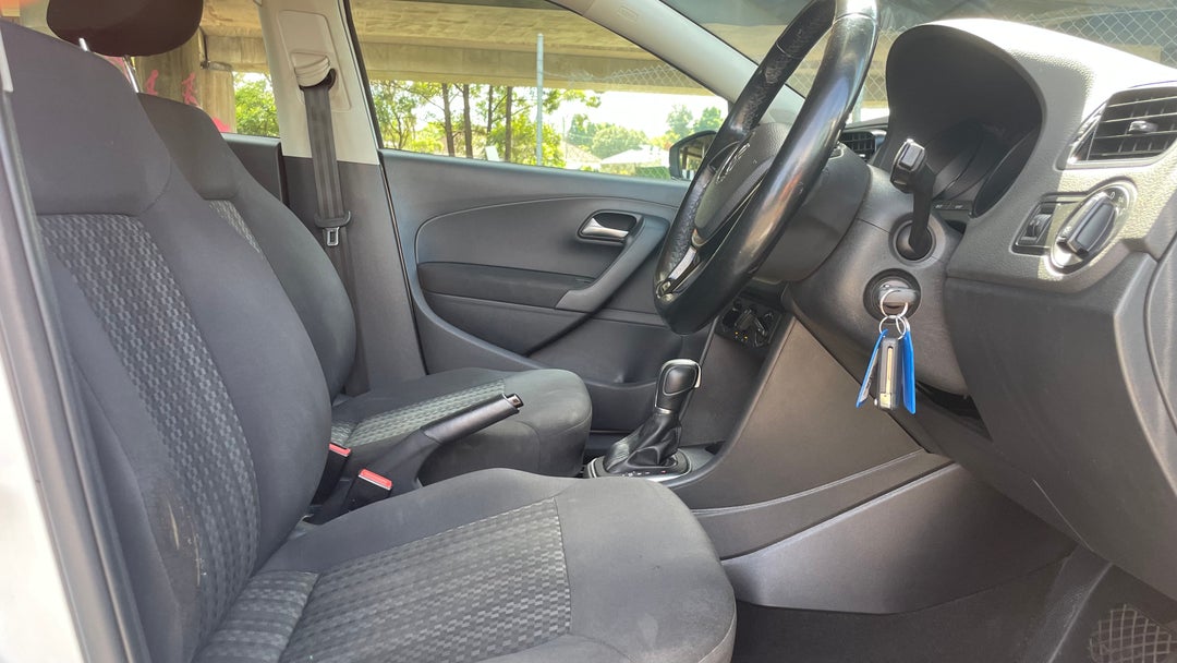 2017 Volkswagen Polo Urban (66tsi), Automatic, 104429 km, Right Side Front Door Cabin View