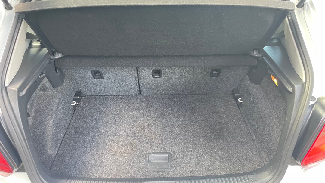 2017 Volkswagen Polo Urban (66tsi), Automatic, 104429 km, Boot Inside View