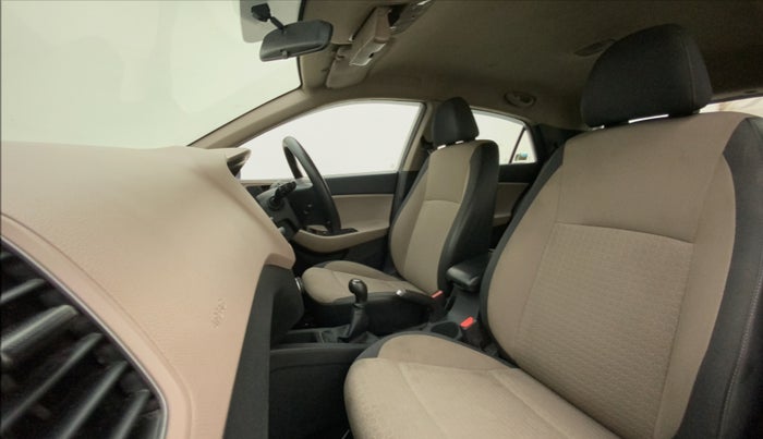 2017 Hyundai Elite i20 ASTA 1.2, Petrol, Manual, 97,021 km, Right Side Front Door Cabin
