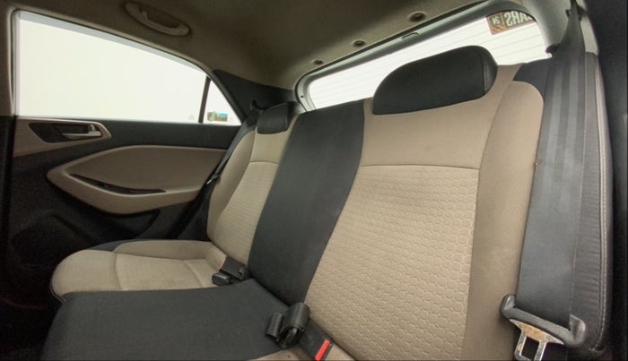 2017 Hyundai Elite i20 ASTA 1.2, Petrol, Manual, 97,021 km, Right Side Rear Door Cabin