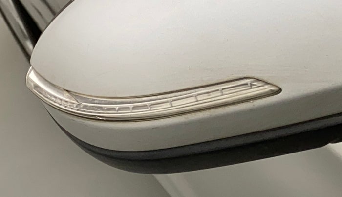 2017 Hyundai Elite i20 ASTA 1.2, Petrol, Manual, 97,021 km, Right rear-view mirror - Indicator light has minor damage