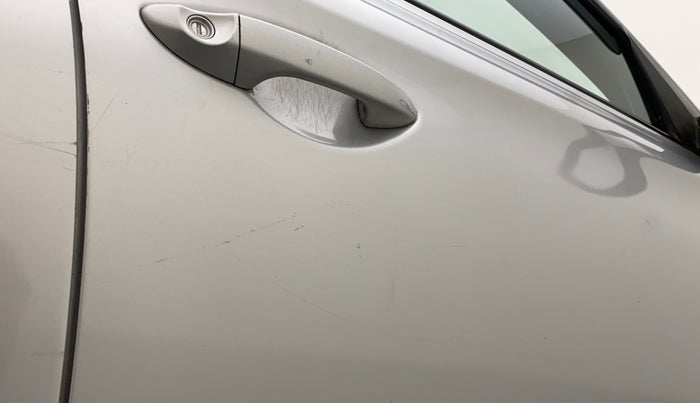 2017 Hyundai Elite i20 ASTA 1.2, Petrol, Manual, 97,021 km, Driver-side door - Minor scratches
