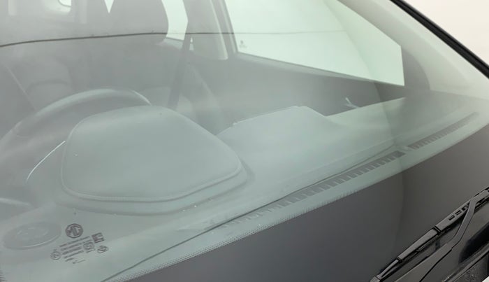 2020 MG HECTOR SHARP 1.5 DCT PETROL, Petrol, Automatic, 25,741 km, Front windshield - Minor spot on windshield