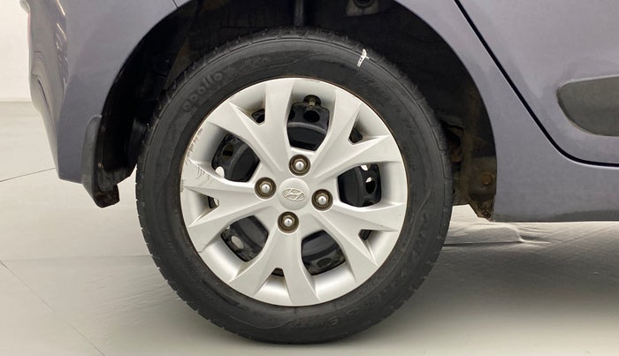 2015 Hyundai Grand i10 SPORTZ 1.2 KAPPA VTVT, Petrol, Manual, 41,241 km, Right Rear Wheel