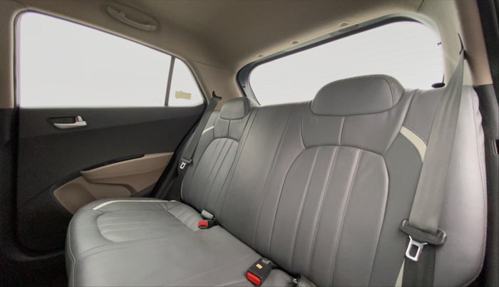 2015 Hyundai Grand i10 SPORTZ 1.2 KAPPA VTVT, Petrol, Manual, 41,241 km, Right Side Rear Door Cabin